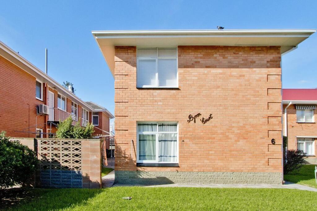 Breakaway On Byron - Spacious Unit Apartment Glenelg Exterior photo